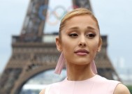 爱莉安娜·格兰德(Ariana Grande)表示，她的音乐在网上泄露“令人沮丧，非常不人道”